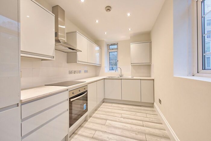 2 Bedroom Flat For Sale In Chatsworth Court, Pembroke Road, Kensington, London, W8