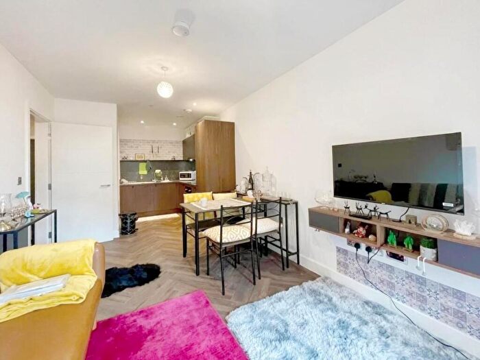 1 Bedroom Flat To Rent In Gunsmith House, Price Street, Birmingham, B4