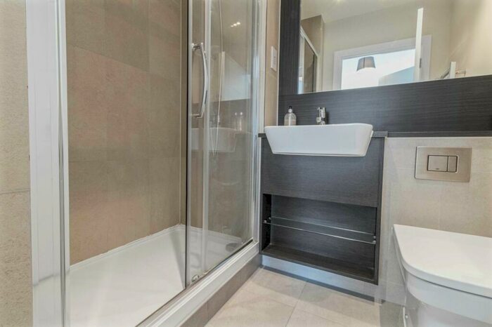 2 Bedroom Apartment To Rent In Peninsula Quay, Pegasus Way, ME7