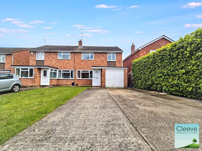 3 Bedroom Semi Detached House To Rent In Mandarin Way, Wymans Brook, GL50