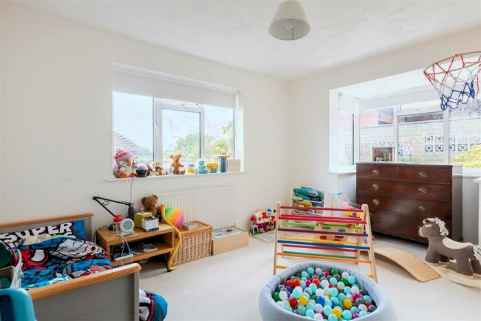 4 Bedroom Detached House For Sale In Longridge Avenue, Saltdean, BN2