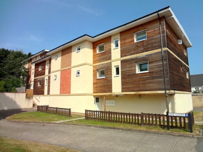 1 Bedroom Flat To Rent In Vine Court, Francis Road, Ware, SG12
