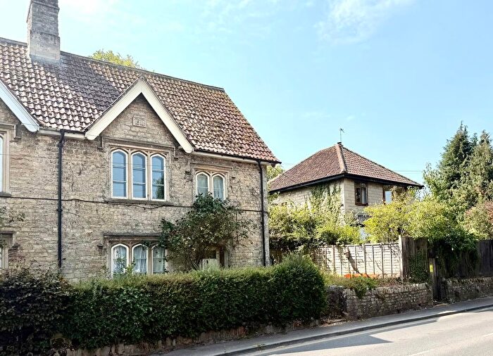 3 Bedroom Semi-Detached House For Sale In Curzon Street, Calne, SN11
