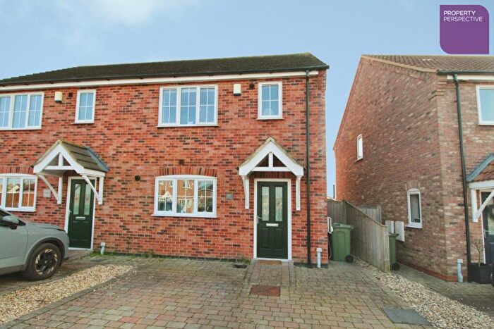 3 Bedroom Semi Detached House For Sale In Forest Way, Humberston, Grimsby, DN36