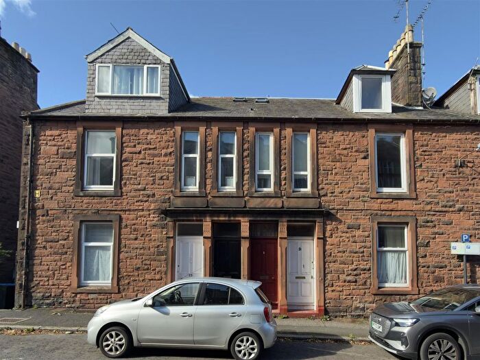 3 Bedroom Maisonette For Sale In Rae Street, Dumfries, DG1