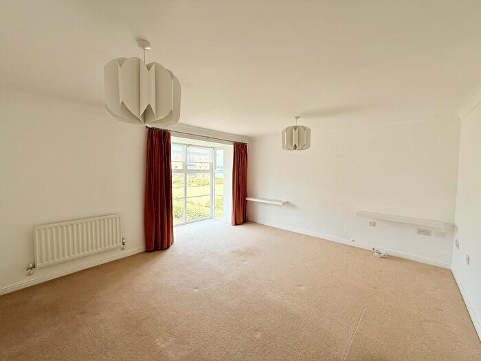 4 Bedroom Town House To Rent In Selman Close, Hythe, Southampton, SO45