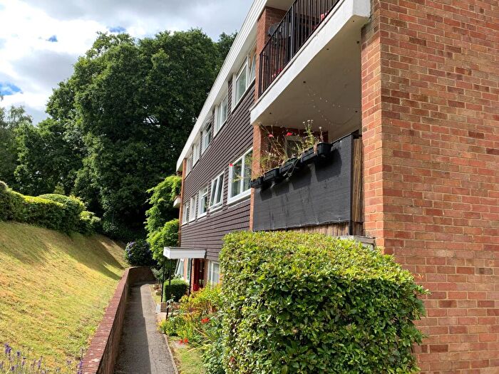 2 Bedroom Flat To Rent In Glenwood Avenue, Southampton, SO16