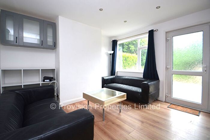 4 Bedroom End Of Terrace House To Rent In Kelso Gardens, Hyde Park, Leeds, LS2