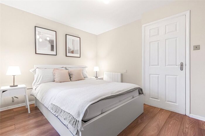 2 Bedroom Flat To Rent In Brockway Close, London, E11