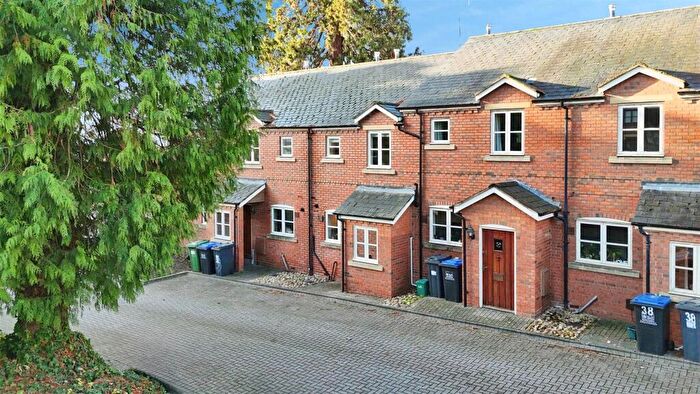 2 Bedroom Terraced House For Sale In Copps Road, Leamington Spa, CV32