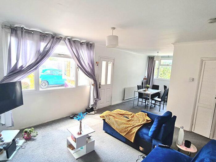 2 Bedroom Terraced House To Rent In Craybury End, New Eltham, SE9