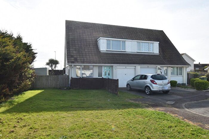 3 Bedroom Semi Detached House For Sale In Livingstone Close, Dymchurch, Romney Marsh, TN29