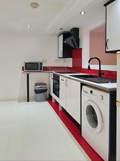 1 Bedroom Flat To Rent In Hazelwood Road, Northampton, NN1