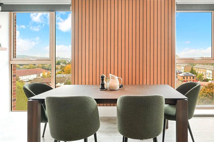 2 Bedroom Apartment To Rent In Southmere, Thamesmead, SE2