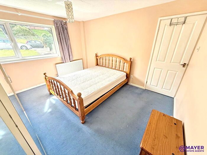 4 Bedroom Terraced House For Sale In Sefton Avenue, Plymouth, PL4