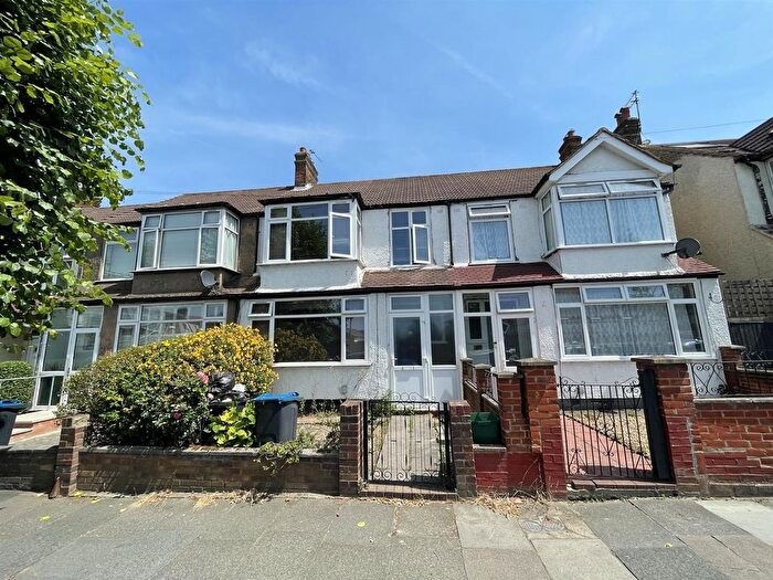 3 Bedroom Terraced House To Rent In Rowan Road, London, SW16