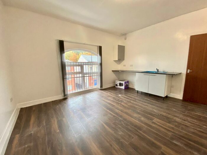 Studio To Rent In Stratford Road, Sparkhill, Birmingham, B11