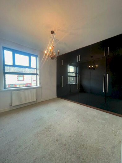 2 Bedroom House To Rent In Grasmere Street, BB10