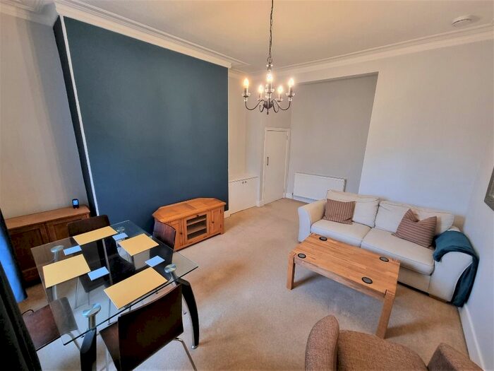 1 Bedroom Flat To Rent In Whitehall Place, Rosemount, Aberdeen, AB25