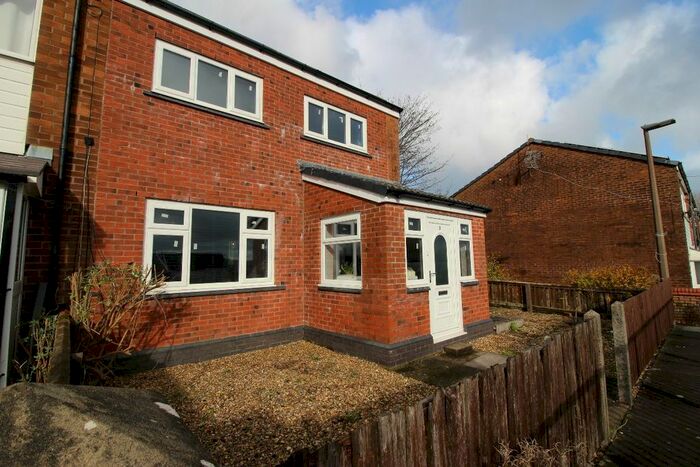 3 Bedroom Terraced House To Rent In Tenby Close, Blackburn, BB1