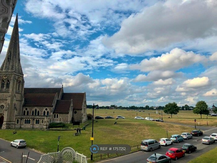 Studio To Rent In Montpelier Vale, London, SE3