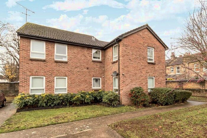 Studio To Rent In Marder Road, London, W13