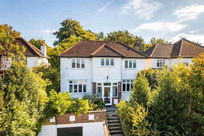 5 Bedroom Detached House For Sale In Hartley Down, Purley, CR8