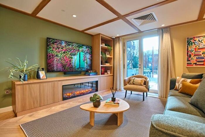 2 Bedroom Flat To Rent In Westminster Way, Oxford, OX2