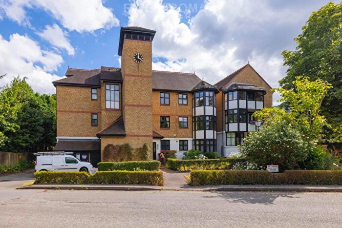 2 Bedroom Retirement Property For Sale In Victoria Place, Esher, KT10