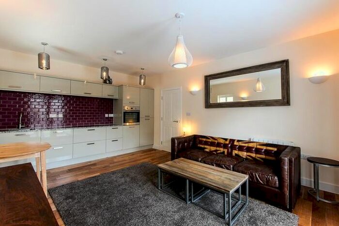 1 Bedroom Flat To Rent In Howard Gardens, Roath, Cardiff CF24