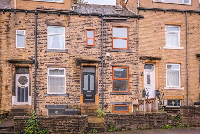 3 Bedroom Terraced House For Sale In Glen Terrace, Halifax, HX1