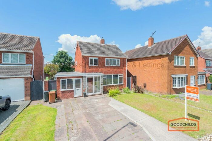 3 Bedroom Detached House To Rent In Summer Lane, Shelfield, WS4