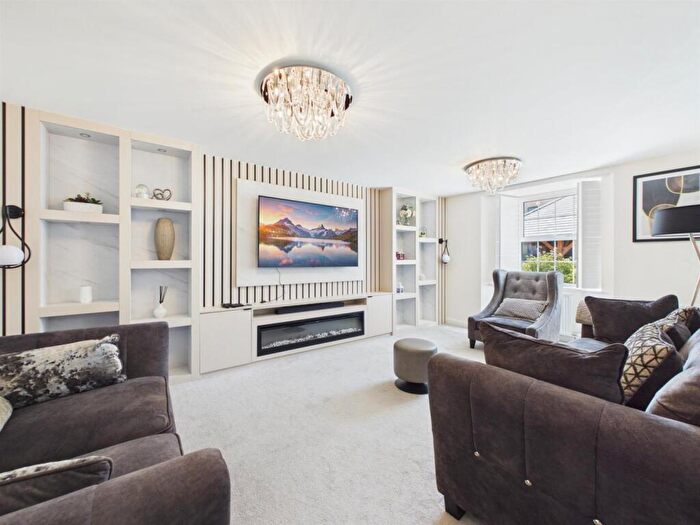 4 Bedroom Detached House To Rent In Freeman Close, Castle Hill, Ebbsfleet Valley, Swanscombe, DA10
