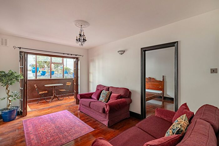 1 Bedroom Flat To Rent In Edith Grove, Chelsea, SW10