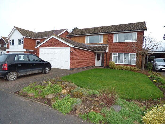 4 Bedroom Detached House To Rent In Paddock Close, Castle Donington, DE74