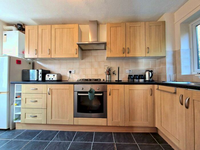 2 Bedroom Detached House To Rent In The Camellias, Banbury, Oxon, OX16