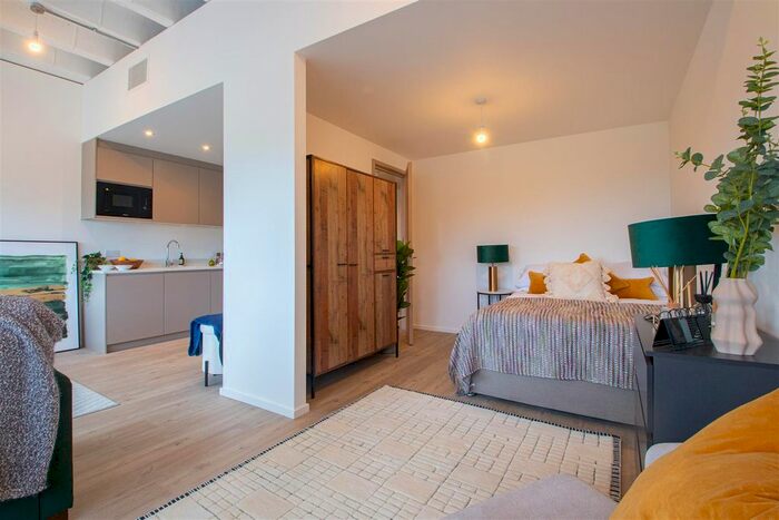 1 Bedroom Flat To Rent In Station House, Elder Gate, Milton Keynes, MK9