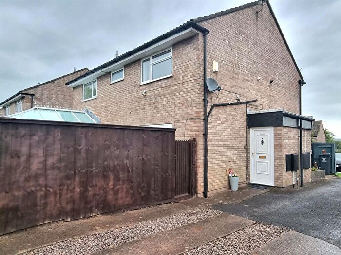 1 Bedroom Mews To Rent In Blethin Close, Cardiff, CF5