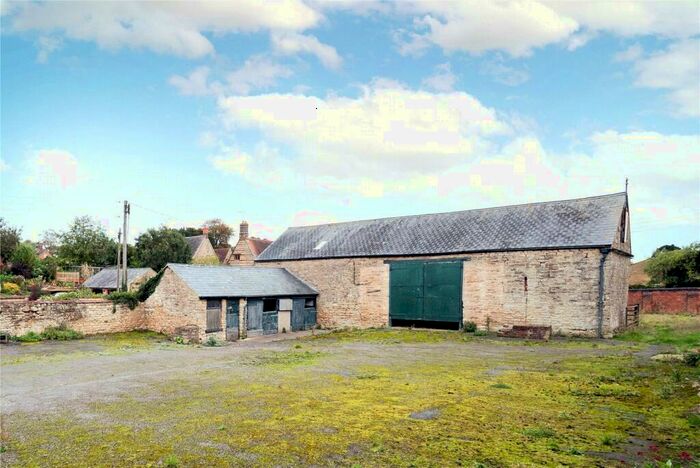 4 Bedroom Detached House For Sale In Helmdon Road, Weston, Towcester, Northamptonshire, NN12