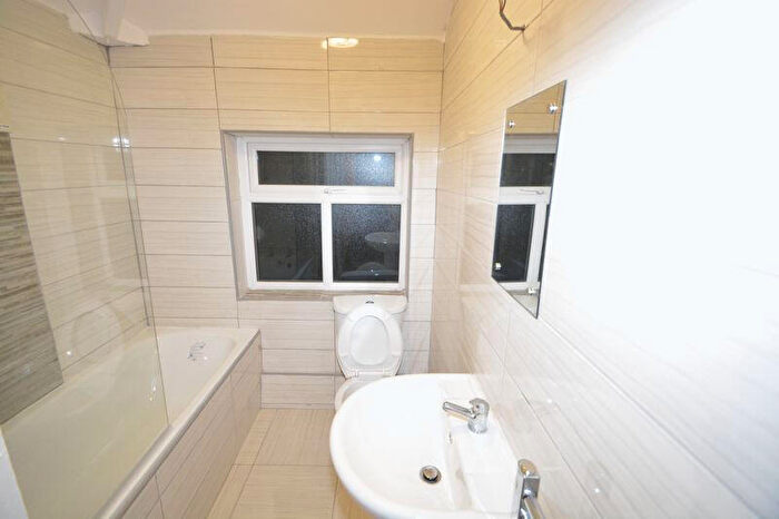 3 Bedroom House To Rent In Brudenell Road, Leeds, LS6