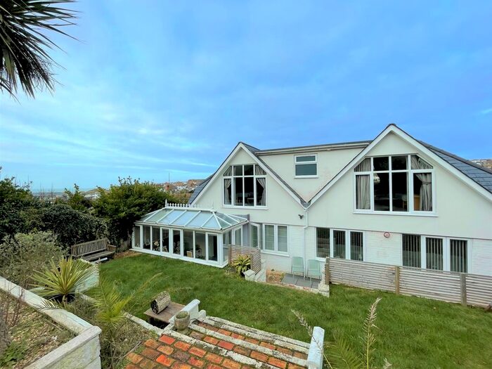 4 Bedroom Detached House To Rent In Ashurst Avenue, Saltdean, Brighton, BN2
