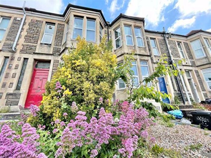 2 Bedroom Apartment To Rent In Hotwell Road, Hotwells, Bristol, BS8