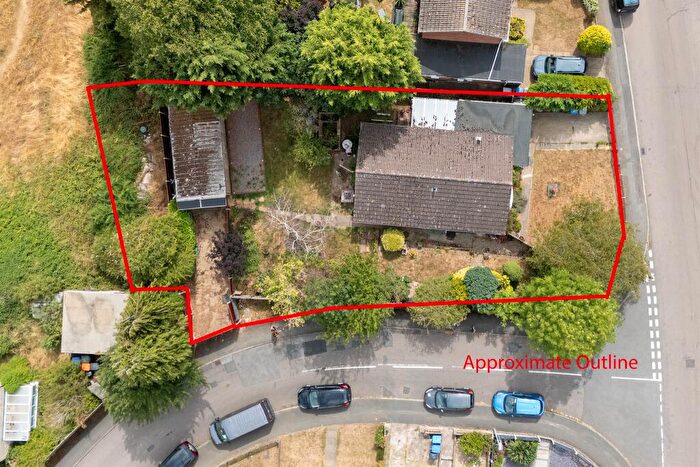 3 Bedroom Detached Bungalow For Sale In Broadlands, Desborough, Kettering, NN14