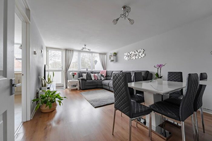 2 Bedroom Duplex For Sale In Suffolk Square, Norwich, NR2