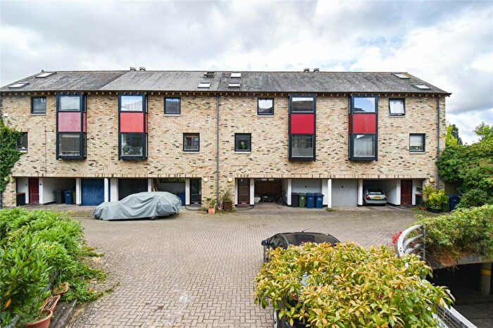 5 Bedroom Terraced House To Rent In Bateman Mews, Cambridge, CB2