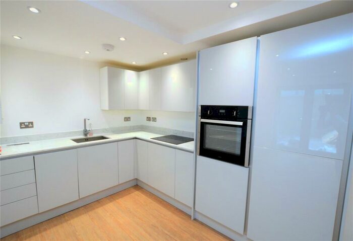 2 Bedroom Apartment To Rent In Colby Mews, London, SE19