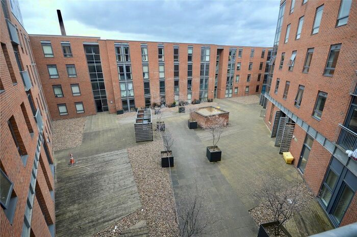 2 Bedroom Flat To Rent In Dun Street, Sheffield, South Yorkshire, Uk, S3