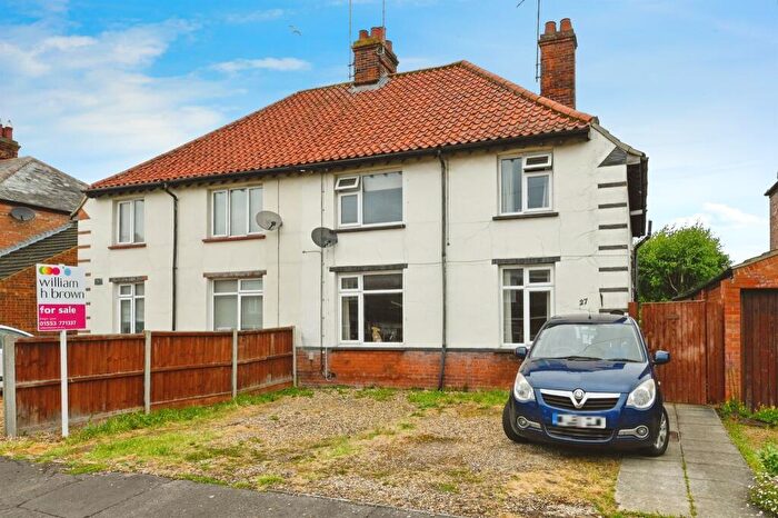 4 Bedroom Semi-Detached House For Sale In Sidney Street, King's Lynn, PE30