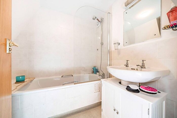 2 Bedroom Property To Rent In Bradshaw Close, Wimbledon, London, SW19