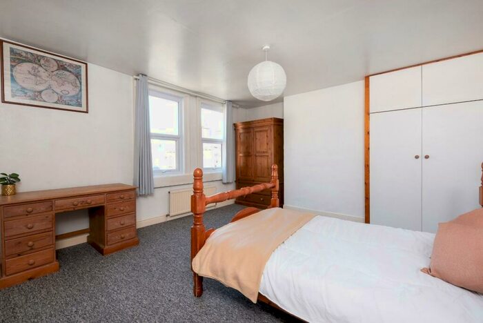 4 Bedroom Terraced House To Rent In Lorne Road, Bath, BA2